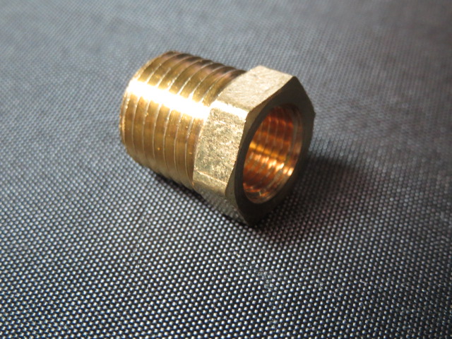 (image for) BUSHING REDUCER 3/8 MALE TO 1/4 FEMALE NPT BRASS
